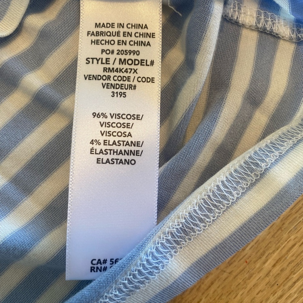Splendid Light Blue and White Striped Top Tee Women’s Large Preloved - Picture 5 of 6
